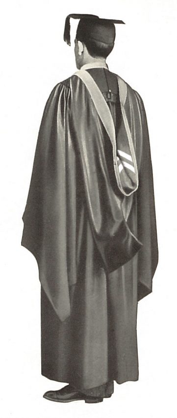 A photograph from a c.1905 Cotrell & Leonard catalogue that has been altered to illustrate a bachelor's hood lined with two reversed chevrons.