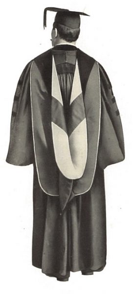 A photograph from a c.1905 Cotrell & Leonard catalogue of a doctoral hood with a lining that used a heraldic pattern of this type.