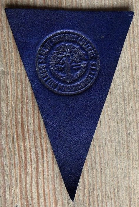 simmons leather pennant 1910s rotated